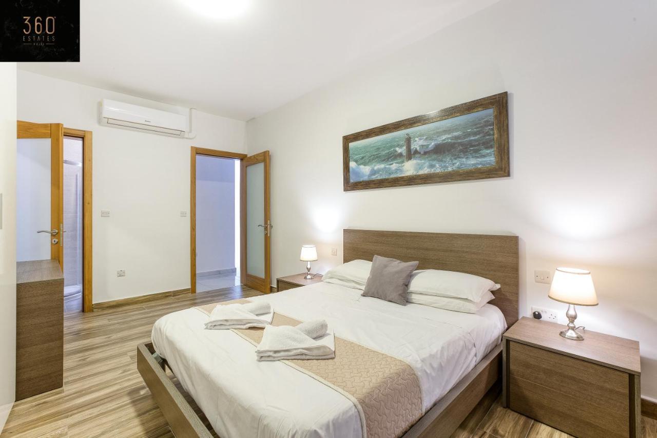 Lux Sea Front Penthouse With Breathtaking Views In St Pauls By 360 Estates Apartment St. Paul's Bay Ngoại thất bức ảnh