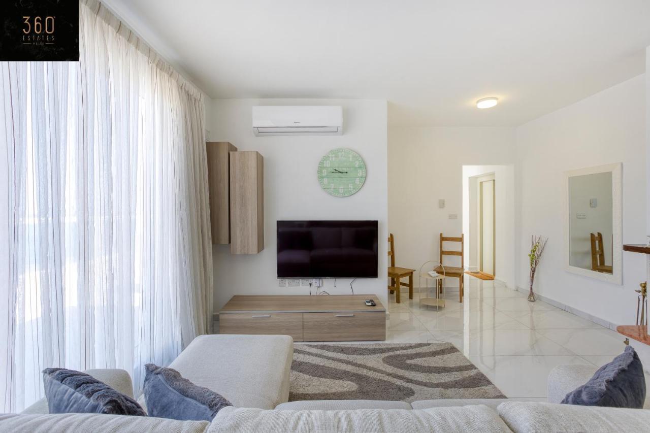 Lux Sea Front Penthouse With Breathtaking Views In St Pauls By 360 Estates Apartment St. Paul's Bay Ngoại thất bức ảnh