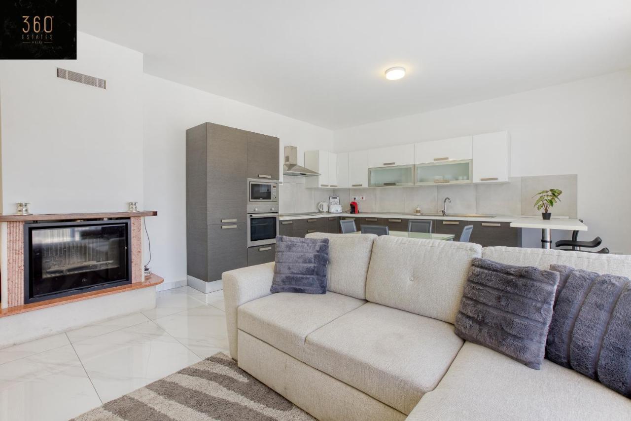 Lux Sea Front Penthouse With Breathtaking Views In St Pauls By 360 Estates Apartment St. Paul's Bay Ngoại thất bức ảnh
