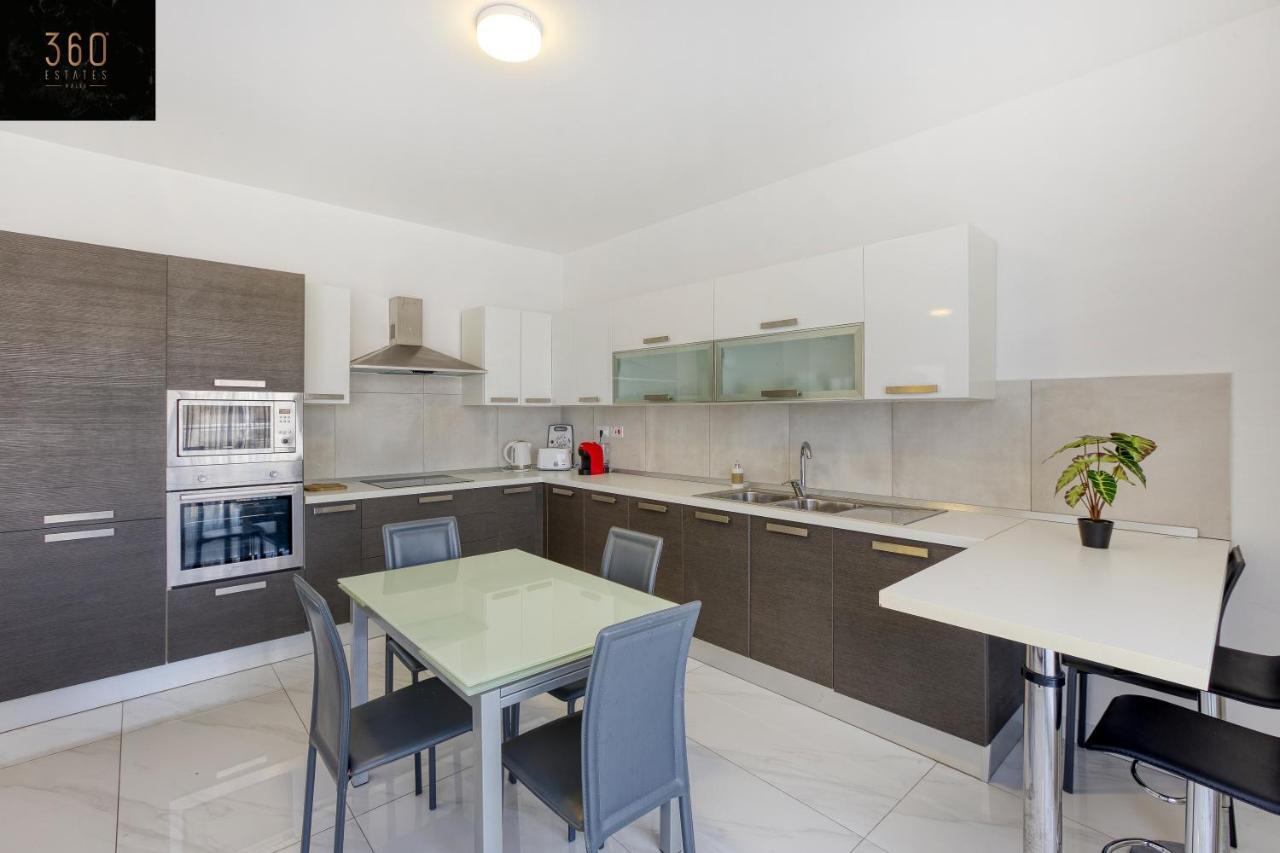 Lux Sea Front Penthouse With Breathtaking Views In St Pauls By 360 Estates Apartment St. Paul's Bay Ngoại thất bức ảnh