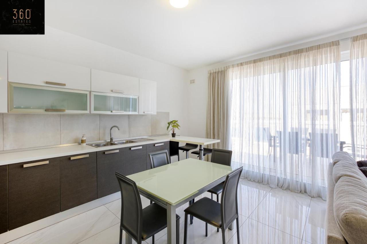 Lux Sea Front Penthouse With Breathtaking Views In St Pauls By 360 Estates Apartment St. Paul's Bay Ngoại thất bức ảnh